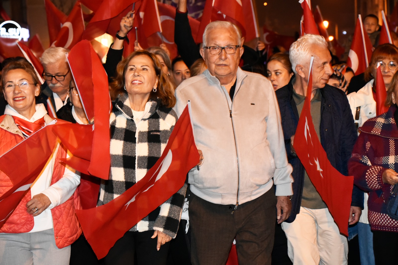 Karadeniz Ereğli, Atatürk ve Cumhuriyet için yürüdü…