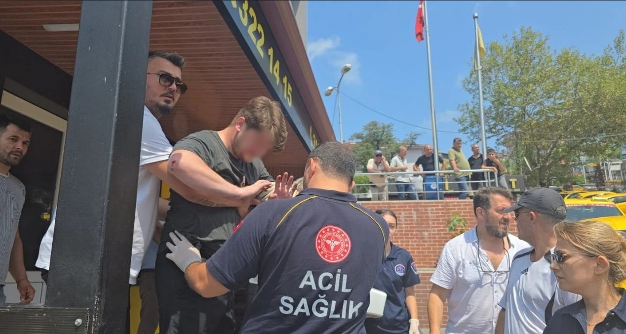 Avukatlar arasında kavga… 1 yaralı…