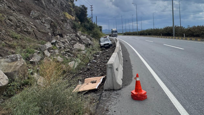 Bariyerlere çarparak durabildi…