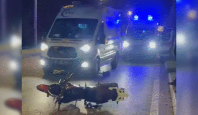 Taksi ile motosiklet çarpıştı… Kazada 2 kişi yaralandı…